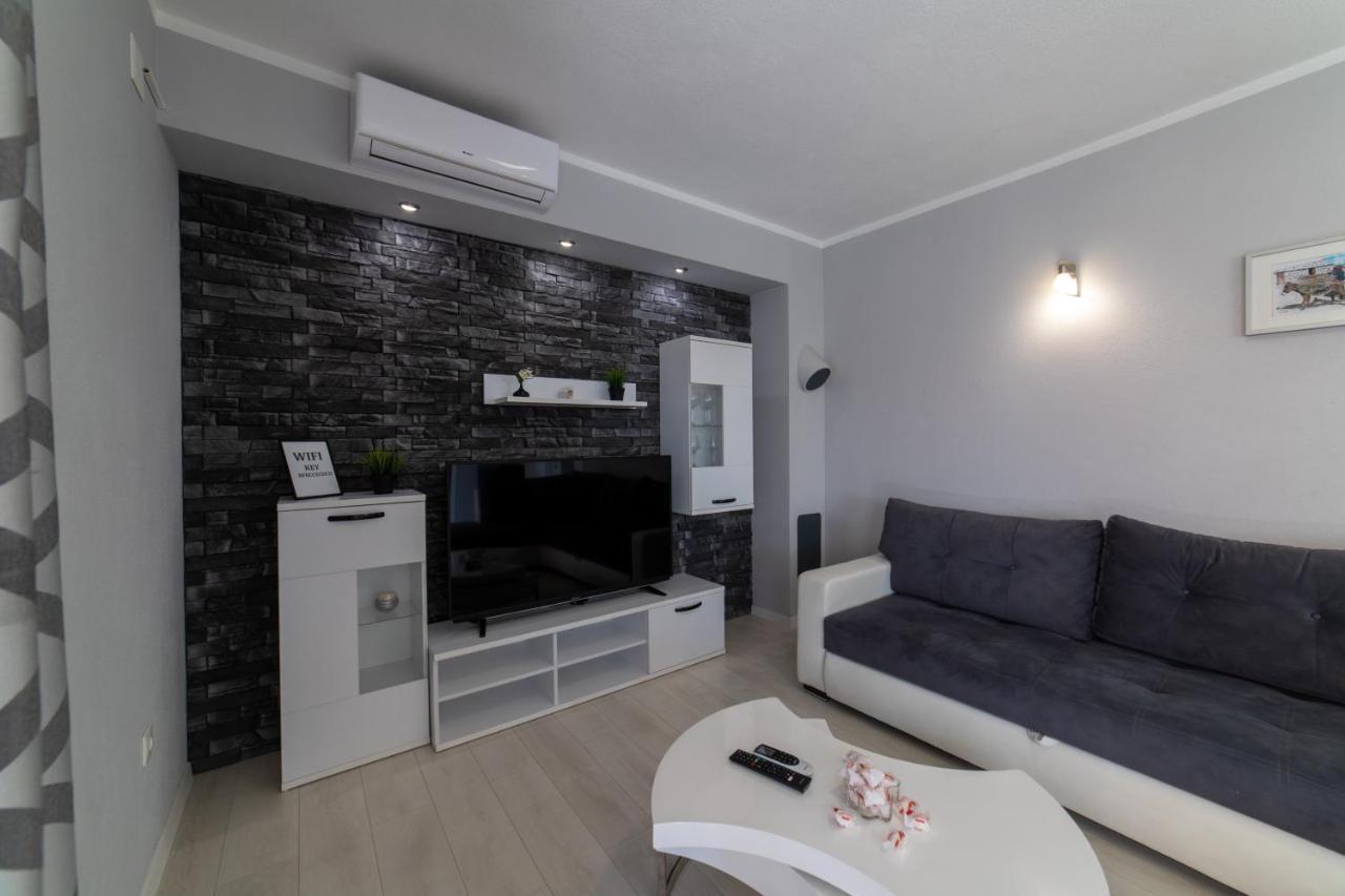 Villa Ban Trogir Exterior photo