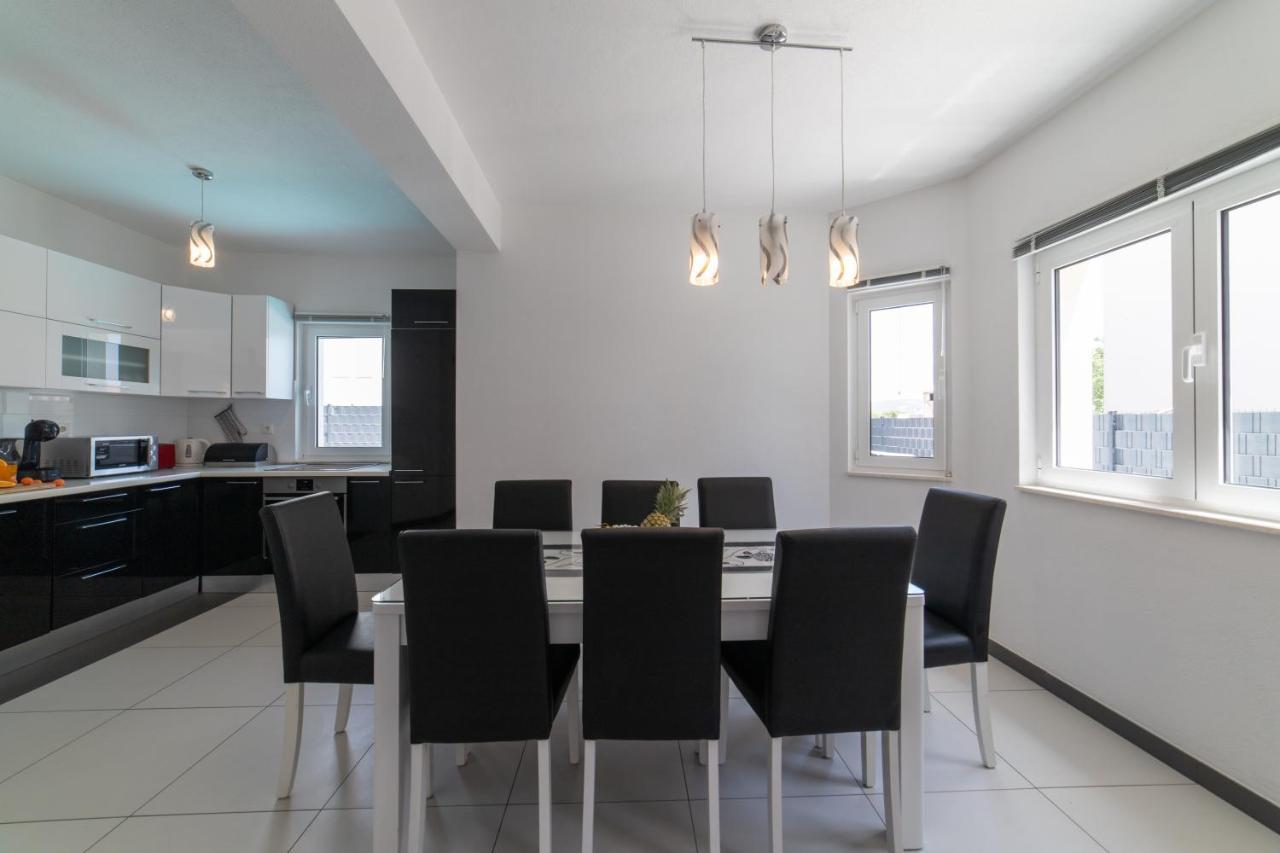 Villa Ban Trogir Exterior photo