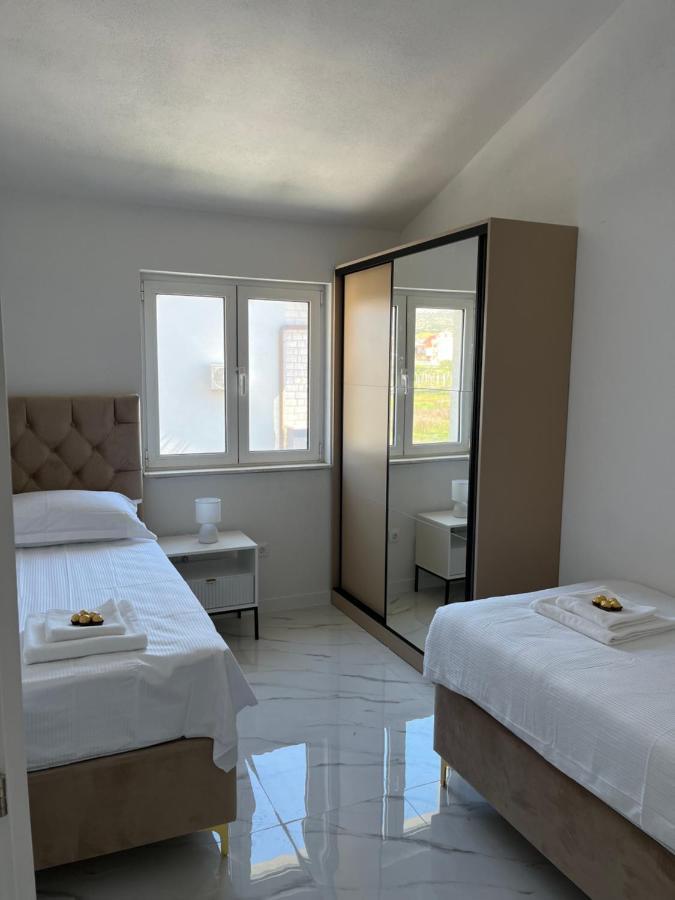 Villa Ban Trogir Exterior photo
